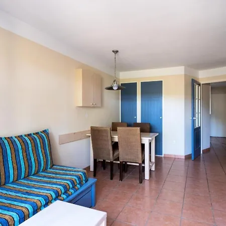 Résidence Les Pins - Maeva - 5 Personnes - Sélection Mae-7452 * Lacanau